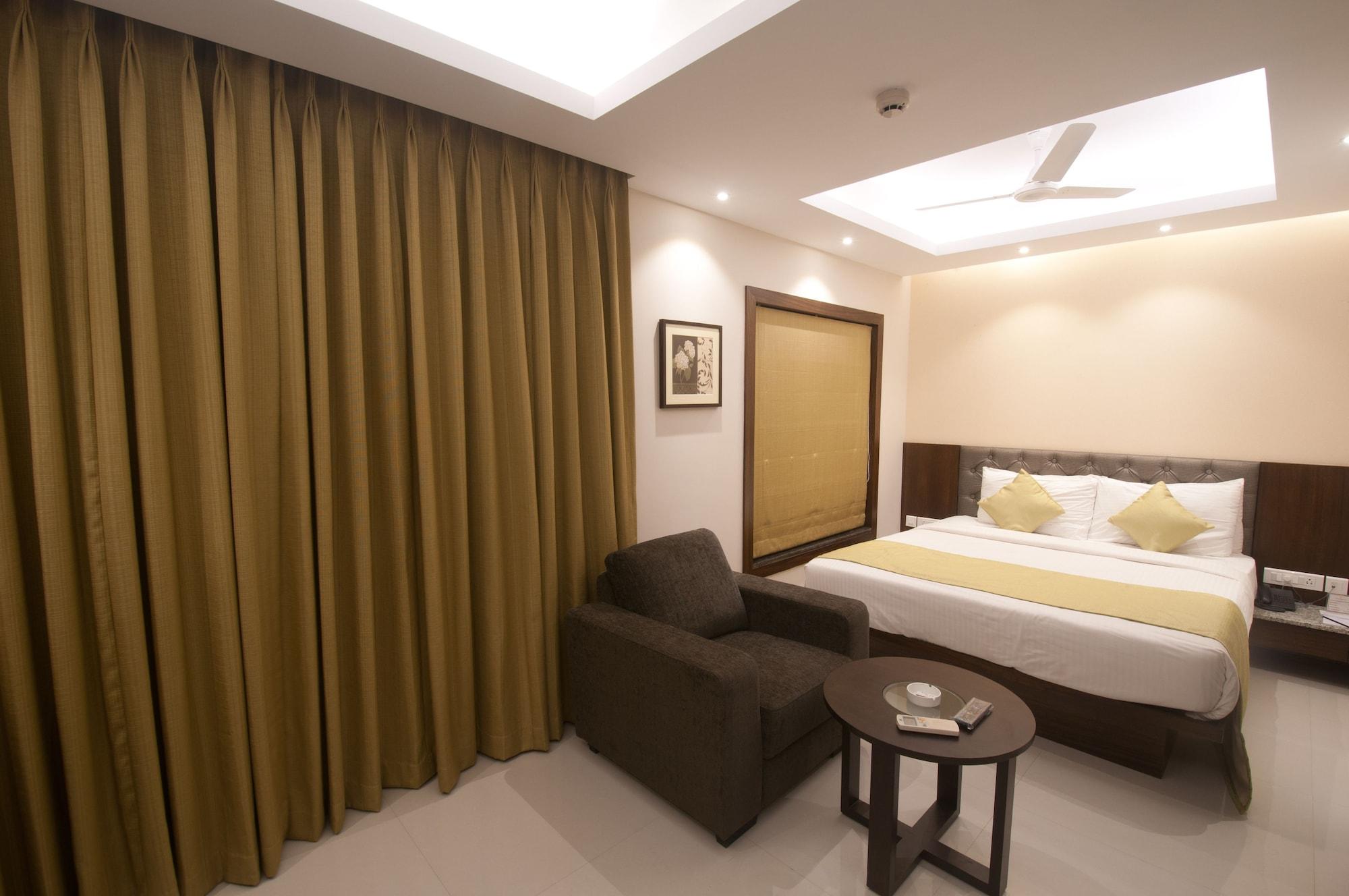 Hotel Calangute Towers Buitenkant foto