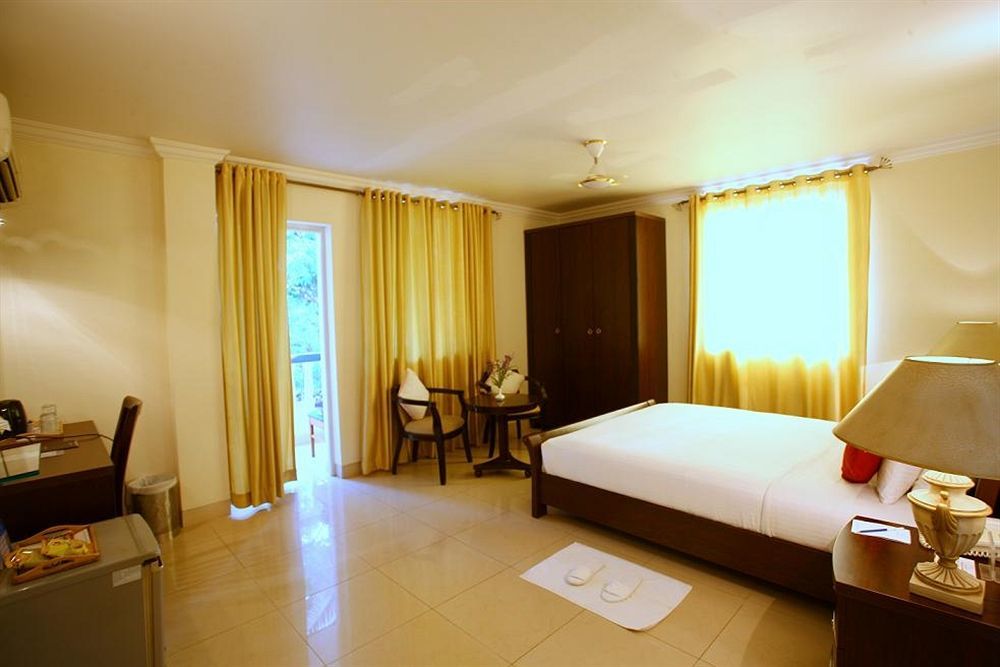 Hotel Calangute Towers Buitenkant foto
